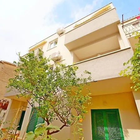 Hotell Melita 3*